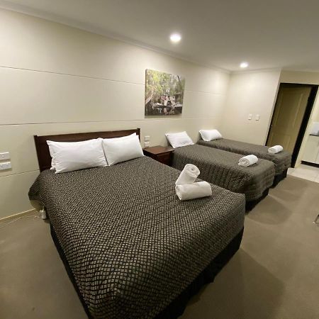 Balranald Club Motel Buitenkant foto