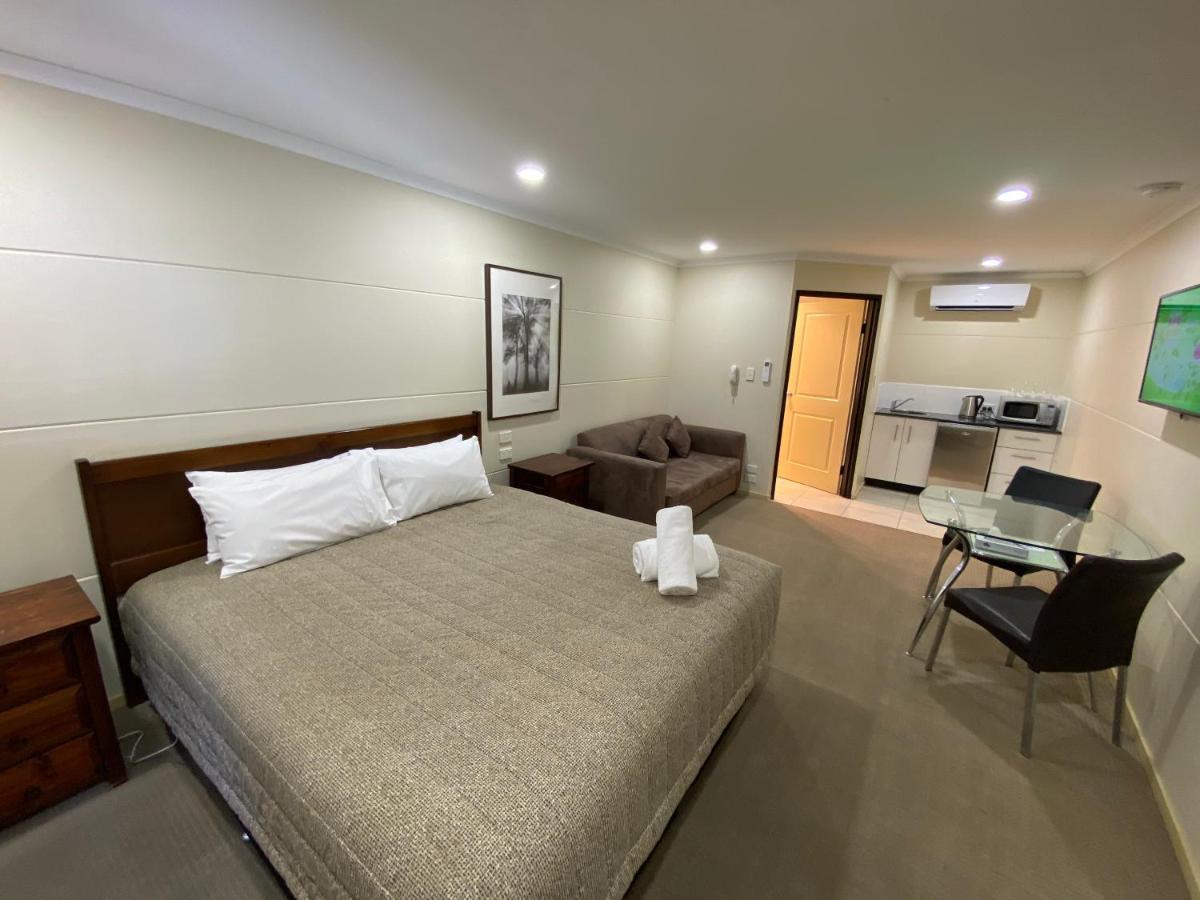 Balranald Club Motel Buitenkant foto